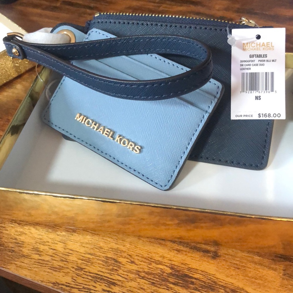 Michael Kors Wristlet/wallet